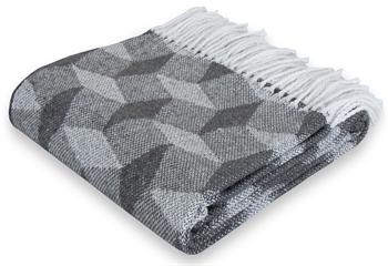 Throw blanket in 100% cotton - 130x200 cm - Soft cotton throw with a graphic pattern in grey from Nordstrand Home