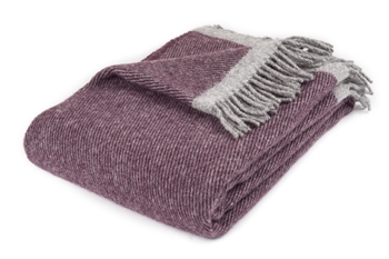 Wool throw - 100% New Norwegian wool - Track plum - Plum coloured - 130x200 cm - Arctic